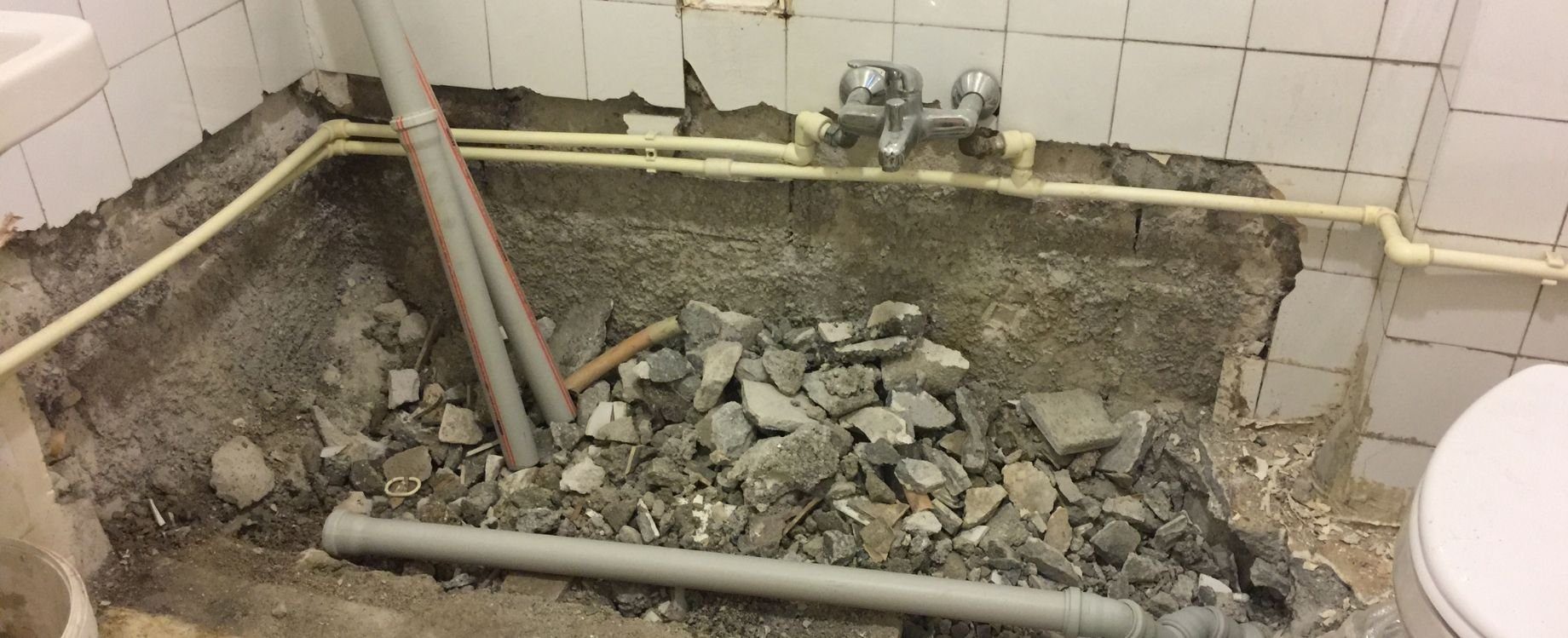 bathroom fitter near me SE1 8UL